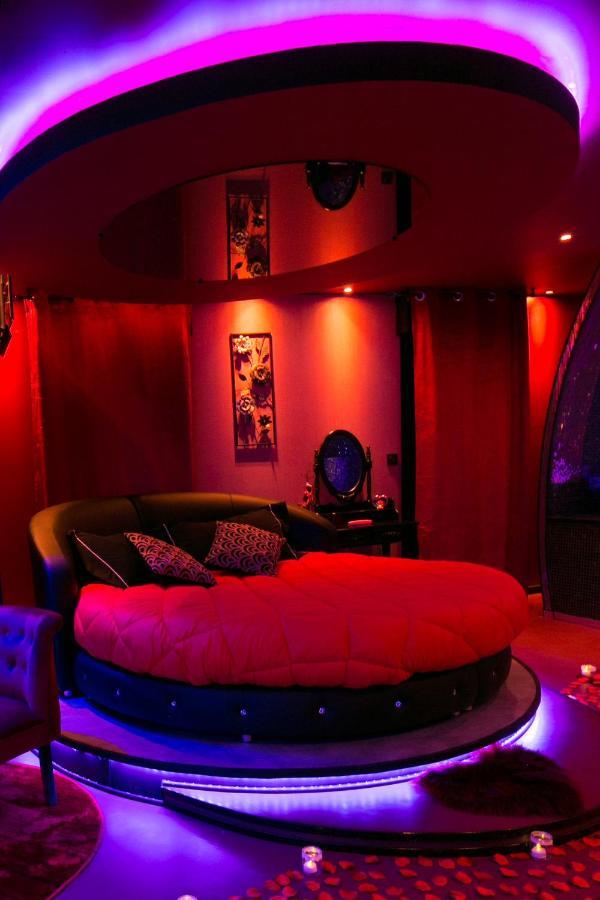 L'Insolite Spa Privatif "Suite Luxueuse-Jacuzzi" Toulouse Exterior foto