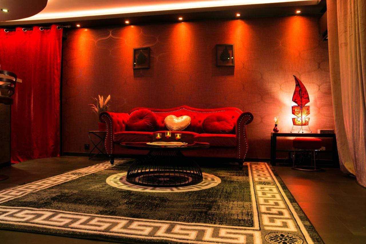 L'Insolite Spa Privatif "Suite Luxueuse-Jacuzzi" Toulouse Exterior foto