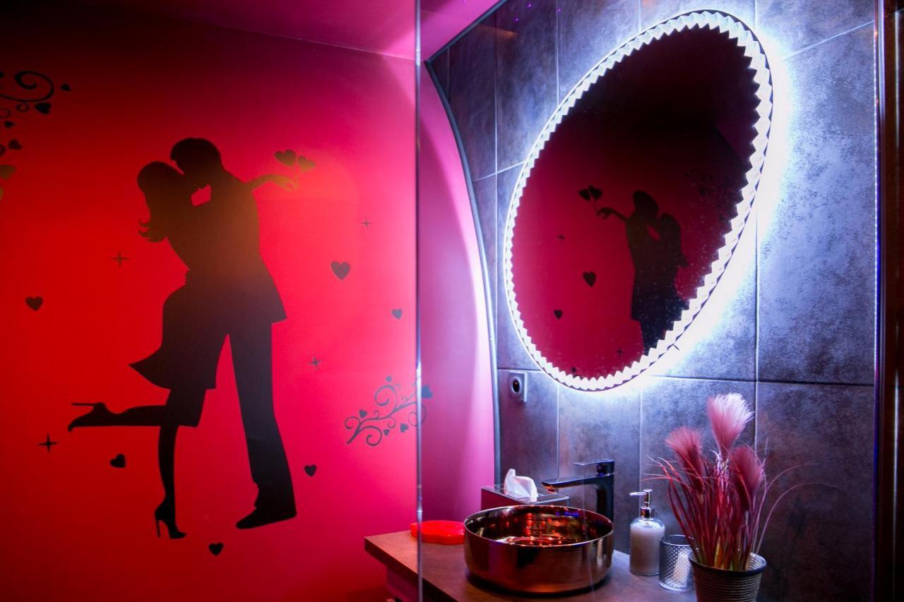 L'Insolite Spa Privatif "Suite Luxueuse-Jacuzzi" Toulouse Exterior foto